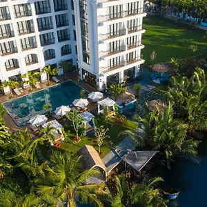 Shining Riverside Boutique & Hotel