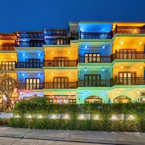 Odyssey & **** Hoi An